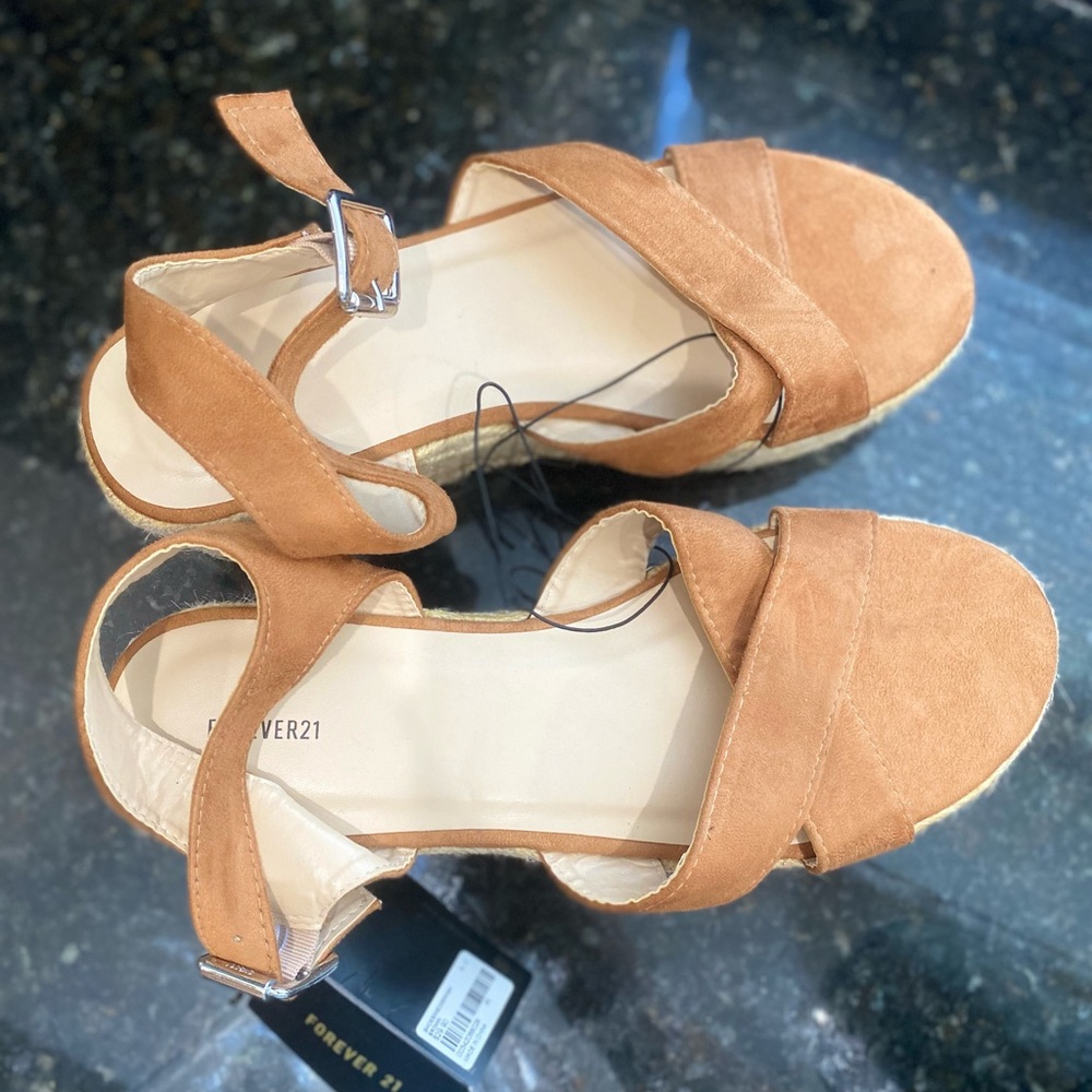 Forever 21 Brown High Espadrille Wedge Sandals, Size 9. New with tags.